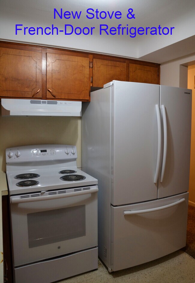 Kitchen - 5447 Chicago Rd