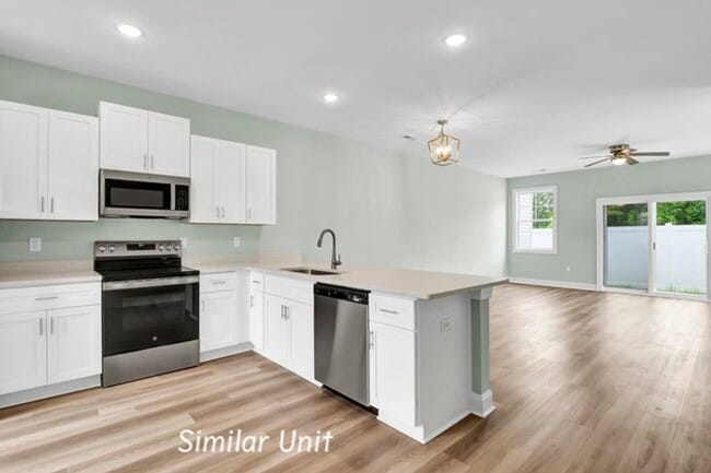 Building Photo - 303 Starfish Ln