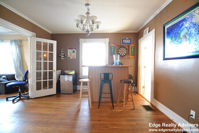 Building Photo - 63 Arlington St