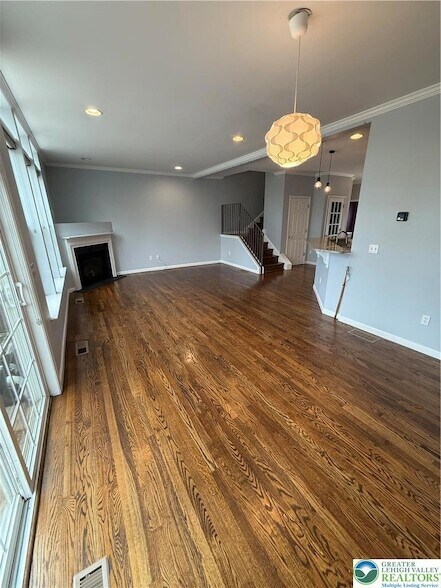 Foto del edificio - 4528 Bellflower Way