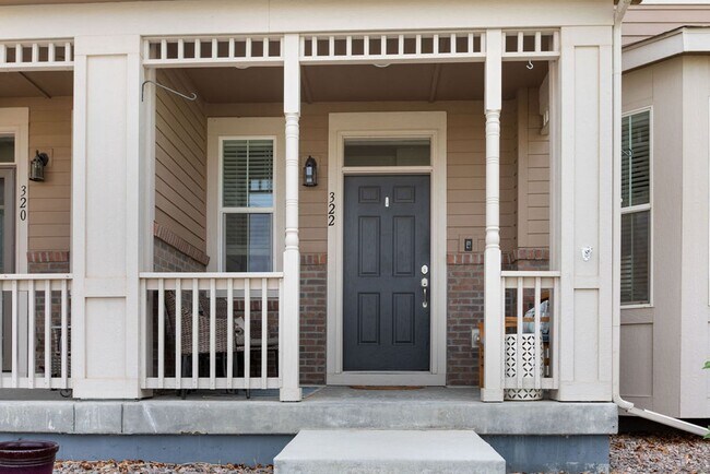 Foto del edificio - Beautiful 2 bedroom, 2.5 bath townhome in Mosaic