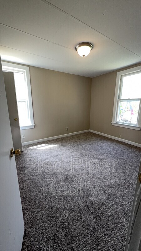 Building Photo - 1265 S Galena Ave