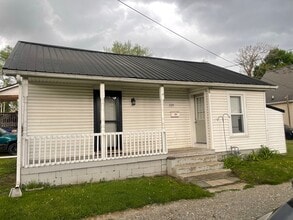 Building Photo - 329 N 6th St