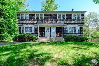 Building Photo - 43 Evert St