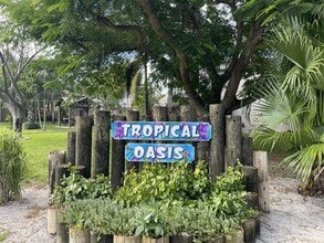 Building Photo - 221 SE 1st Ave