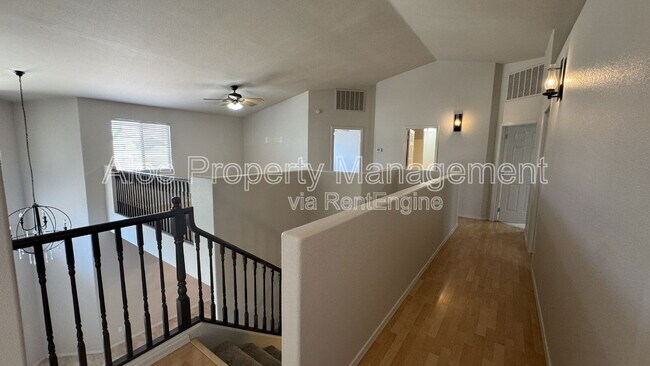 Foto del edificio - 491 W Ebony Way