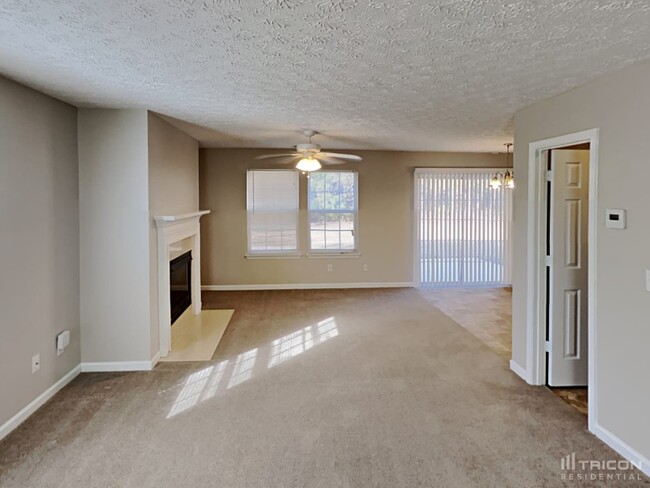 Foto del edificio - 4586 Darrowby Dr