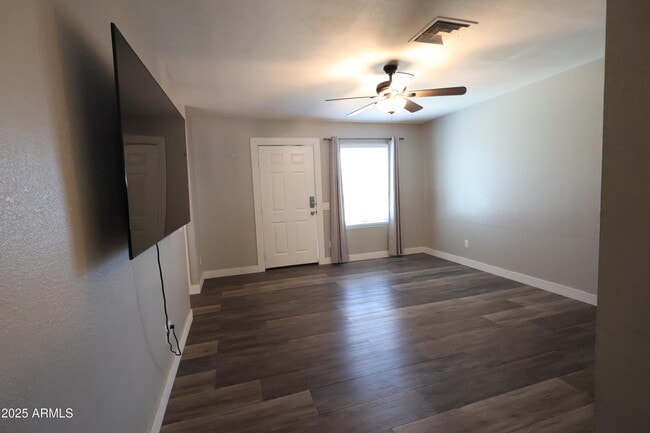 Foto del edificio - 20230 N 32nd Ln