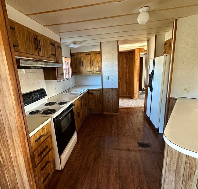 Building Photo - 3 bedroom, 2 baths, Wagener. $950 a month. Call 803-537-0185