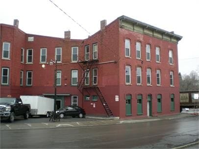 Primary Photo - 540 Factory St