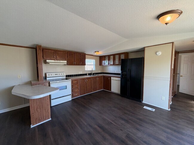 Building Photo - 941 N Bucks Pocket Rd SE