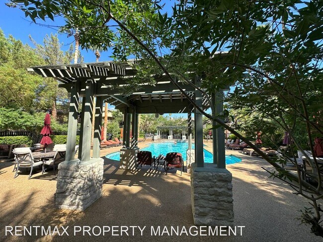 Foto del edificio - 2 br, 2 bath House - 8713 RED BROOK DR #104