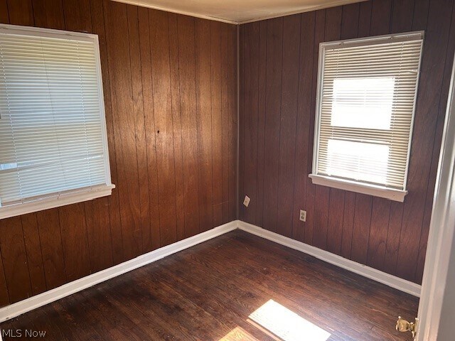 Foto del edificio - 1736 Spring Ave NE