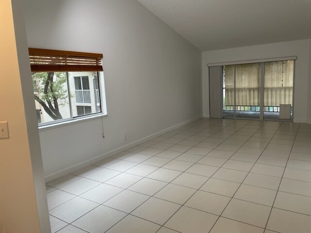 Photo - 9153 SW 141st Pl Apartment