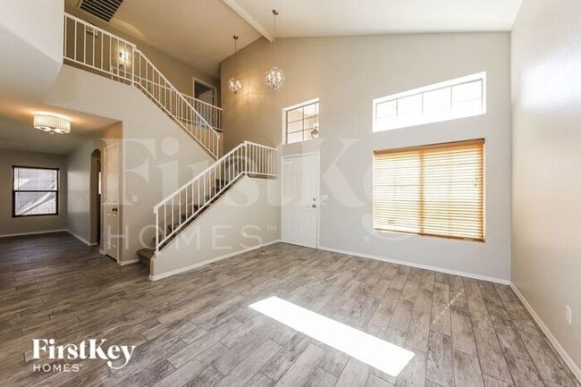 Building Photo - 13432 W Desert Ln