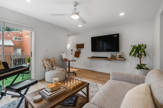 Building Photo - 387 Ralph McGill Blvd NE