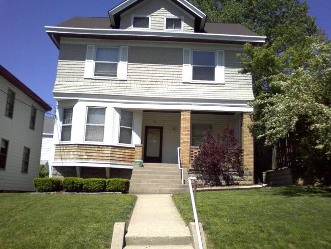 526 Riddle Rd. Clifton - 526 Riddle Rd
