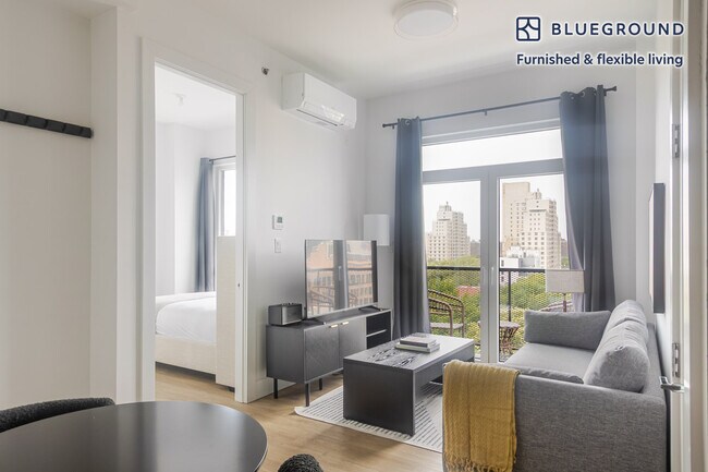 Building Photo - 82 4th Ave