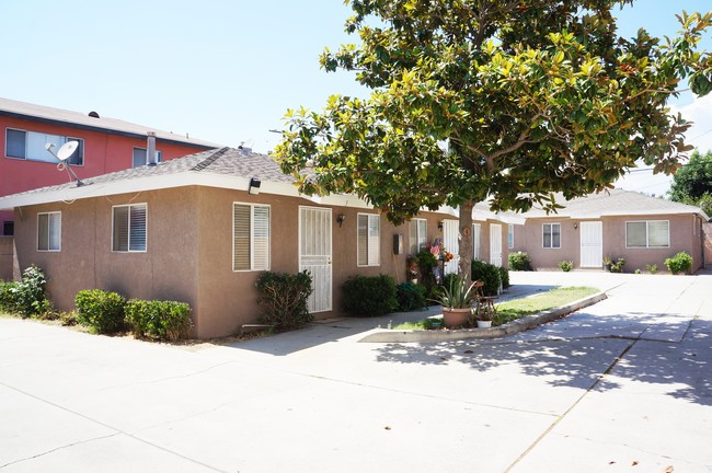 Building Photo - Stoneridge Apartments