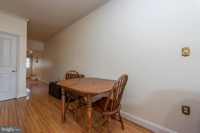 Building Photo - 3008 Hudson St