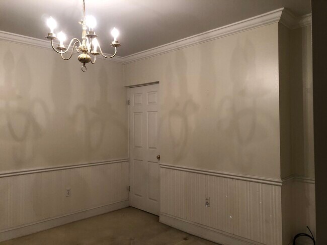 Dining room - 217 Zara St