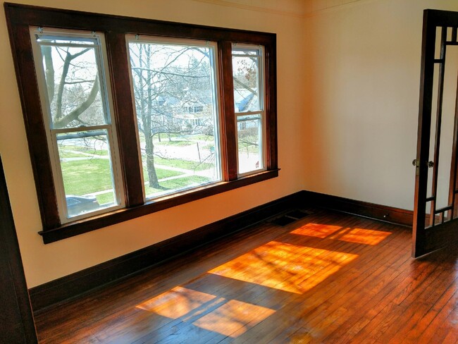 Dinning room - 273 Hickok Ave