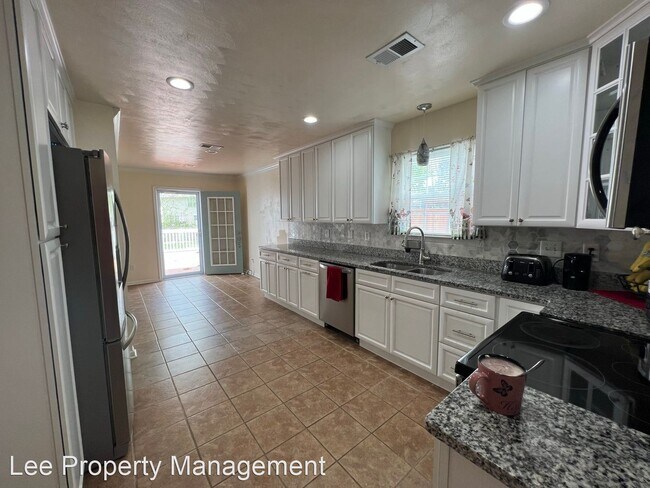 Foto del edificio - 4 br, 3 bath House - 904 Wynstone Ct.