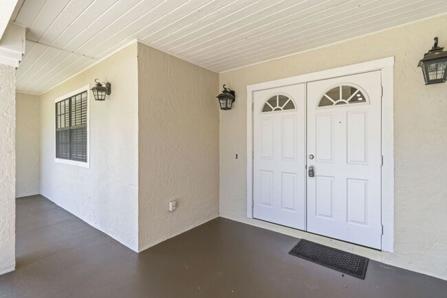 Foto del edificio - Newly Renovated 3-Bedroom Home in Emerald Lake Colony – Move-In Special!