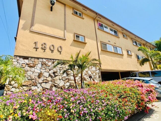 Building Photo - 1300 S Barrington Ave