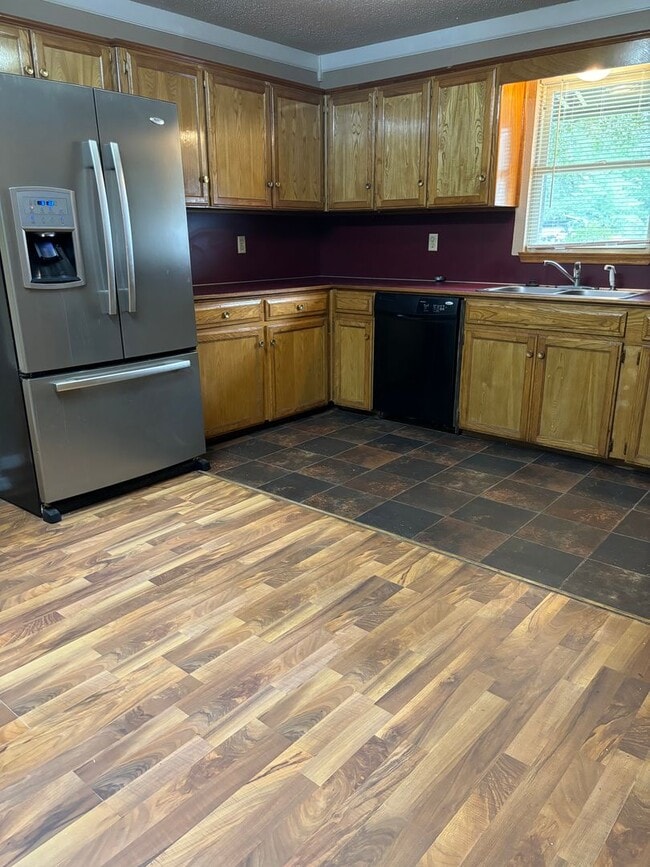 Building Photo - Duplex for Rent!