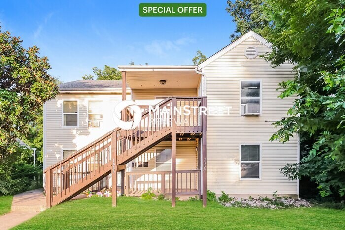 Foto principal - 3 Bedroom Pet-Friendly Home in Louisville,...