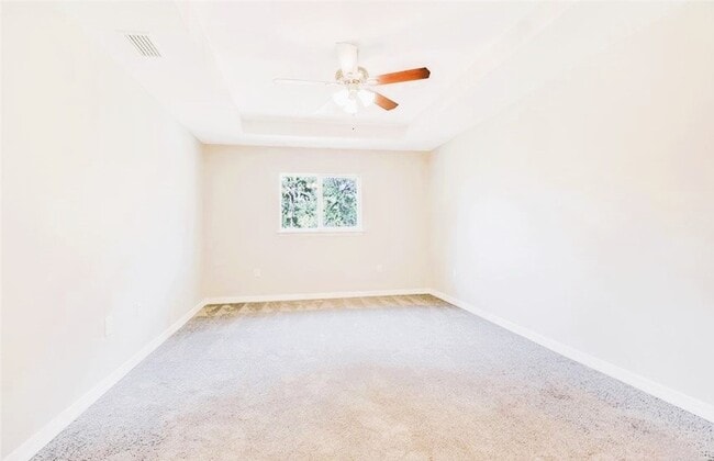 Building Photo - 347 Pinehurst Ave