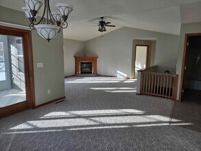 Building Photo - 208 13th Ave