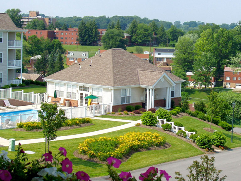 Primary Photo - Castle Ridge Apartments