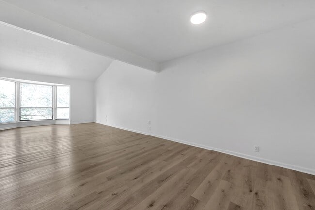 Interior Photo - Bexley House