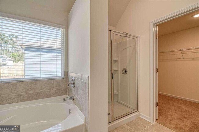 Building Photo - 311 Coverview Ct