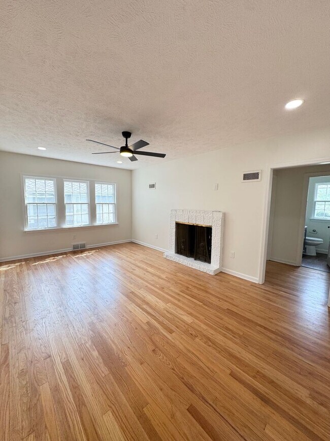 Foto del edificio - 2034 N 49th St