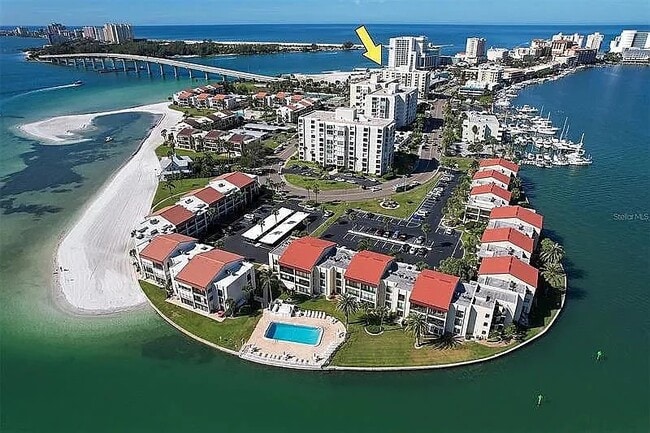 South Beach, Sand Key Clearwater Point. - 800 S Gulfview Blvd