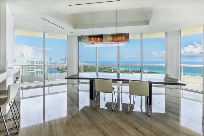Building Photo - 20191 E Country Club Dr