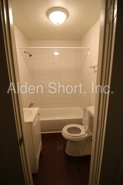 Building Photo - 4 bed, 2 bath home in Pleasant Grove