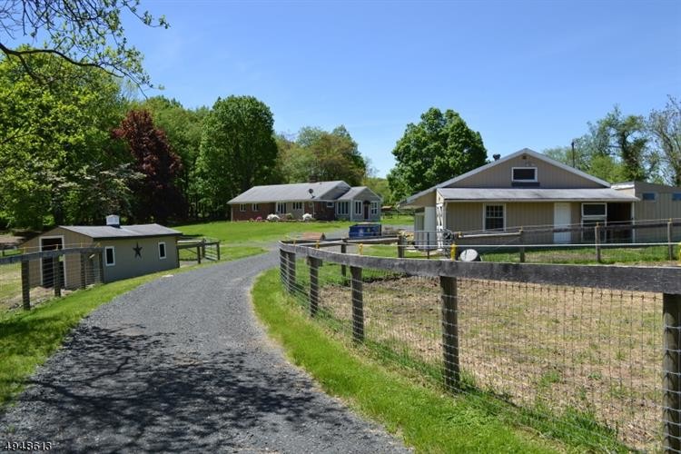 Foto principal - 28 Fox Hill Rd
