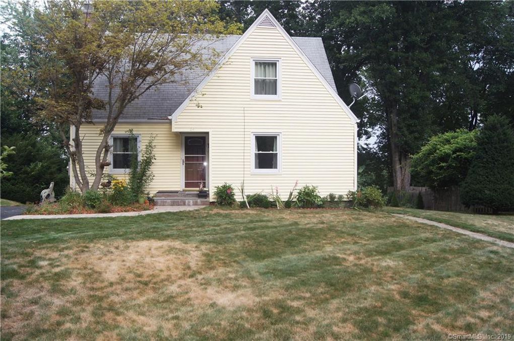 27 Brightwood Ln, West Hartford, CT 06110 House for Rent in West