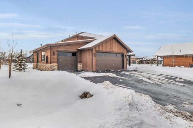 Building Photo - 336 Big Meadow Dr