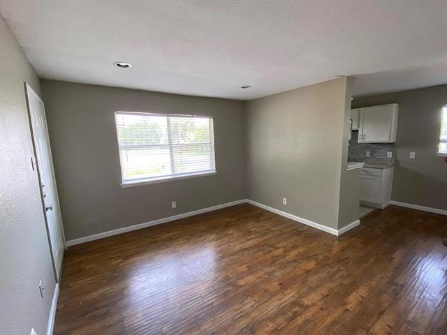 Foto del edificio - 4950 Live Oak St