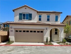 Building Photo - 16062 Jaegar Ln