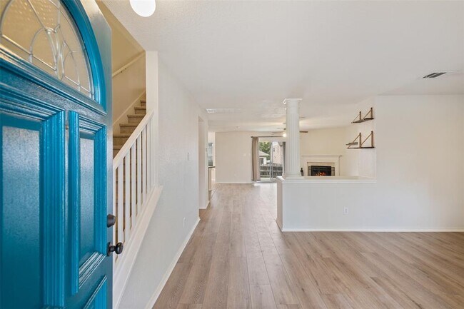 Building Photo - 11140 Currin Ln