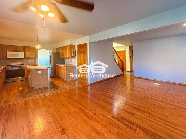 Foto del edificio - Available now! Stunning 4 Bed, 4 Bath Corner Lot in a Fantastic Area