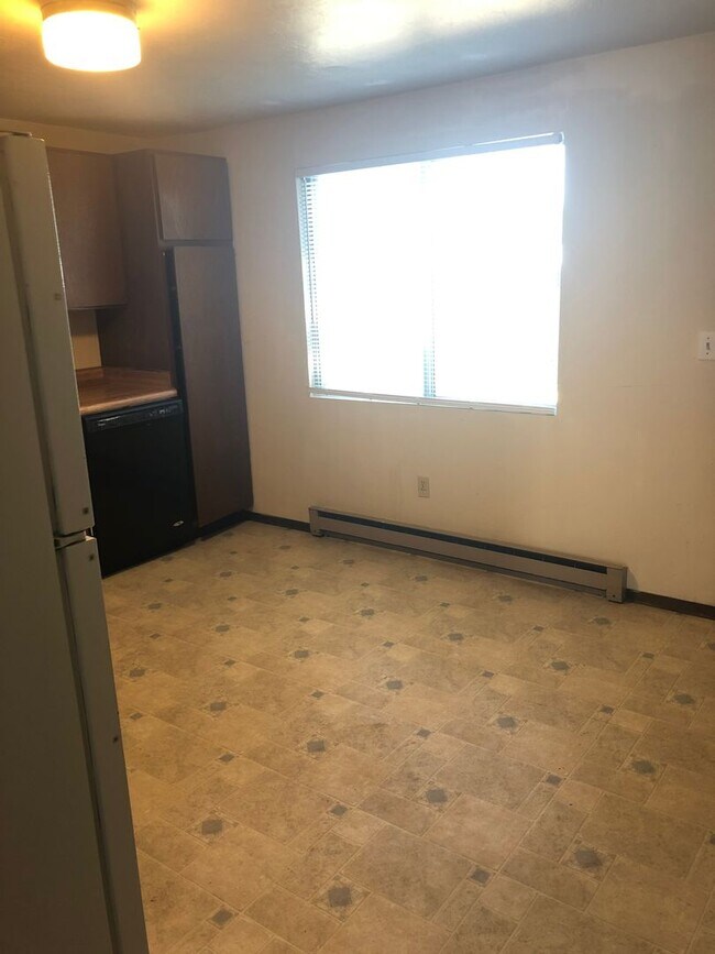 Building Photo - 449 E 1220 S - 1