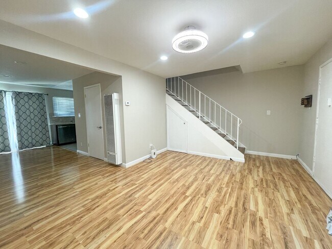 Photo - Updated 2 bed 1.5 bath townhome in central...
