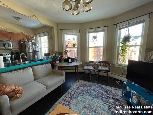 Foto del edificio - 72 Hillside St